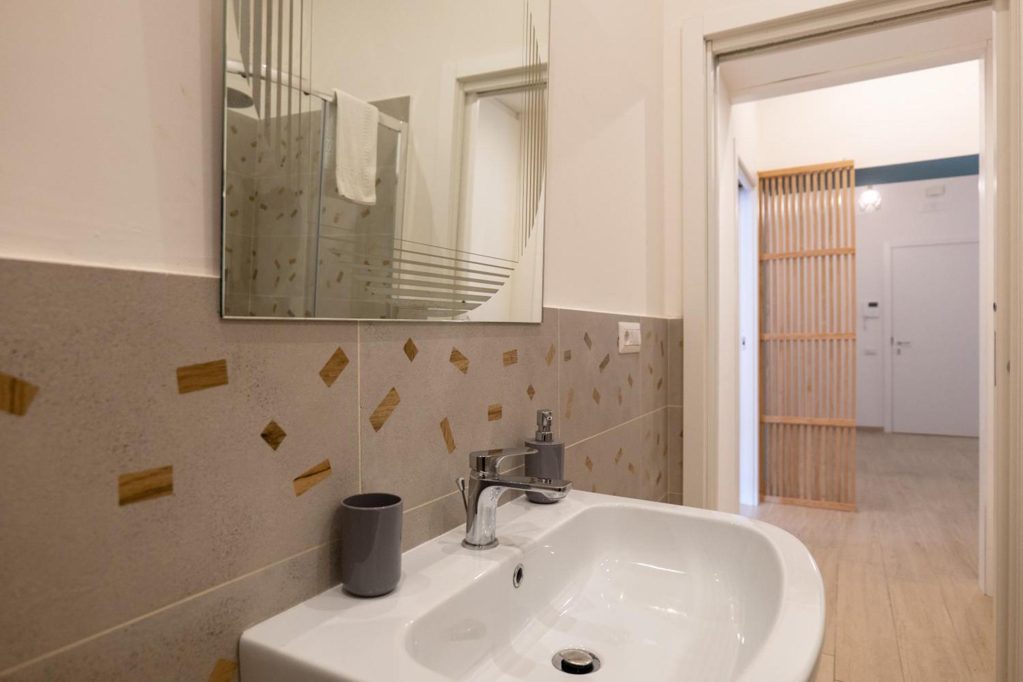Relais Palazzo Nizza - Luxotel & Apartotel Салерно Екстериор снимка