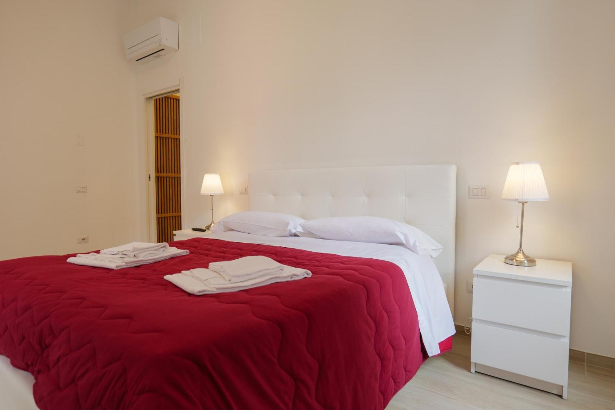 Relais Palazzo Nizza - Luxotel & Apartotel Салерно Екстериор снимка