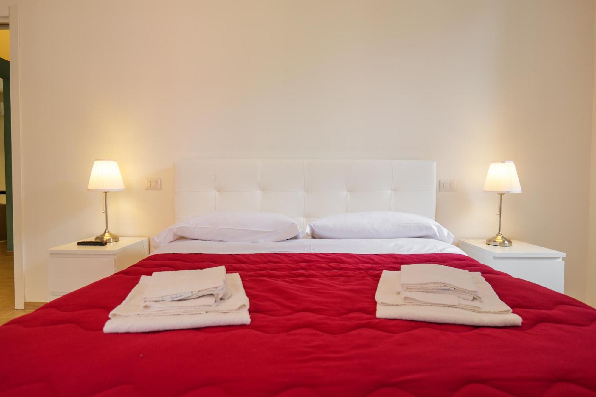 Relais Palazzo Nizza - Luxotel & Apartotel Салерно Екстериор снимка